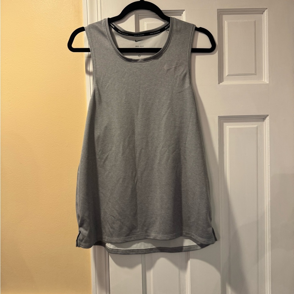 Nike Gray Relaxed Fit Muscle Tee Tank Top